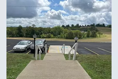 405 Colonial Drive #32, Steubenville, OH 43952 - Photo 3