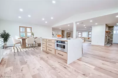 17460 Trillium Drive, Chagrin Falls, OH 44023 - Photo 23