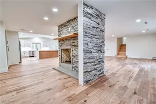 17460 Trillium Dr, Chagrin Falls, OH 44023 - Photo 5