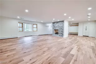 17460 Trillium Dr, Chagrin Falls, OH 44023 - Photo 9