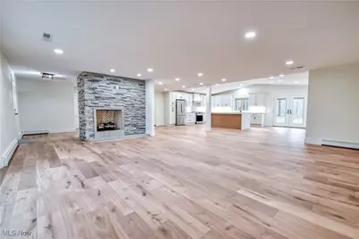 17460 Trillium Drive, Chagrin Falls, OH 44023 - Photo 5