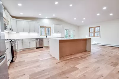 17460 Trillium Drive, Chagrin Falls, OH 44023 - Photo 13