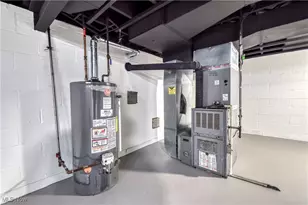 1099 Mt Vernon Blvd, Cleveland Heights, OH 44112 - Photo 7