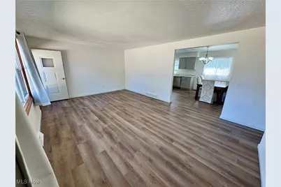 4011 Shanabruck Avenue NW, Canton, OH 44709 - Photo 5