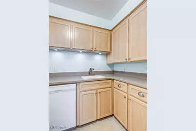 2206 14th Street, Cuyahoga Falls, OH 44223 - Photo 13