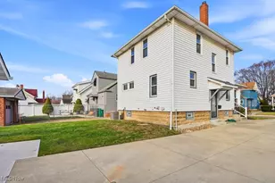 7128 Marcelline Ct, Cuyahoga Heights, OH 44125 - Photo 7