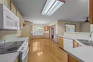 3225 Imrek Dr, Akron, OH 44312 - Photo 11