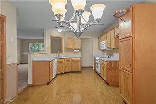 3225 Imrek Dr, Akron, OH 44312 - Photo 7