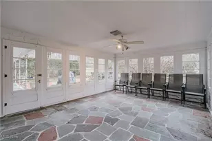 305 Hampshire Rd, Akron, OH 44313 - Photo 43