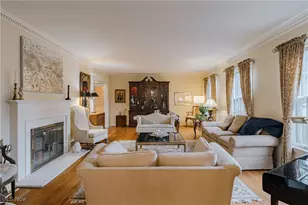 305 Hampshire Rd, Akron, OH 44313 - Photo 9