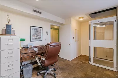 305 Hampshire Road, Akron, OH 44313 - Photo 37