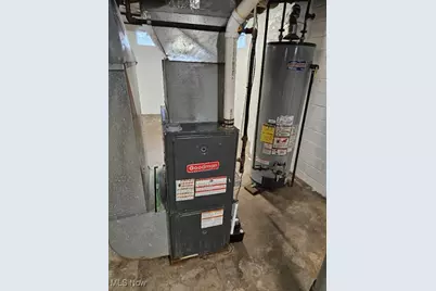 1933 Whipple Avenue NW, Canton, OH 44708 - Photo 9