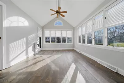 5610 Aspen Valley Avenue NE, Canton, OH 44721 - Photo 7