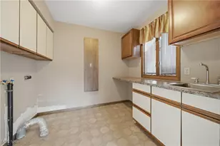 5610 Aspen Vly Ave NE, Canton, OH 44721 - Photo 23