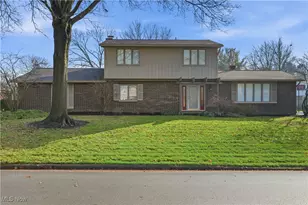 5610 Aspen Vly Ave NE, Canton, OH 44721 - Photo 1