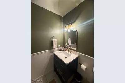 1608 Westhampton Drive, Austintown, OH 44515 - Photo 17