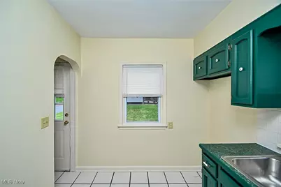 1622 Clarendon Avenue SW, Canton, OH 44706 - Photo 5