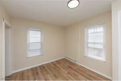 2440 E 32nd Street, Lorain, OH 44055 - Photo 23
