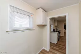 2440 E 32nd St, Lorain, OH 44055 - Photo 27