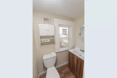 2440 E 32nd Street, Lorain, OH 44055 - Photo 17