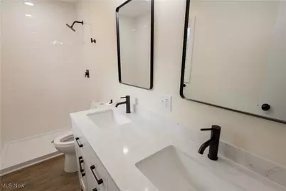 12966 Edison Street NE, Alliance, OH 44601 - Photo 19