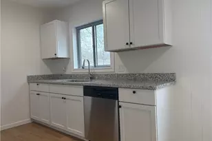 1227 Flanders Ave, Akron, OH 44314 - Photo 15