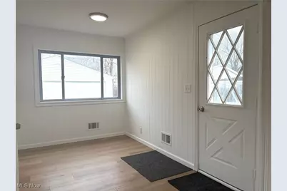 1227 Flanders Avenue, Akron, OH 44314 - Photo 25