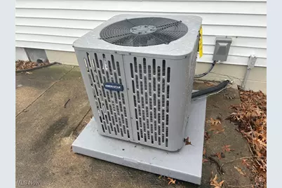 1227 Flanders Avenue, Akron, OH 44314 - Photo 33