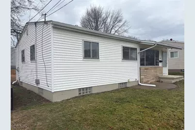 1227 Flanders Avenue, Akron, OH 44314 - Photo 3