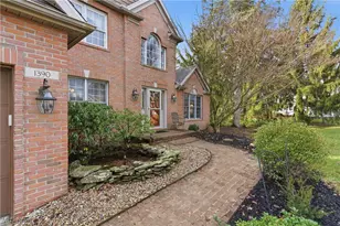 1390 Silverdale Cir, Twinsburg, OH 44087 - Photo 3