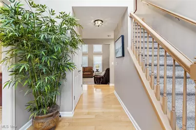 1390 Silverdale Circle, Twinsburg, OH 44087 - Photo 5