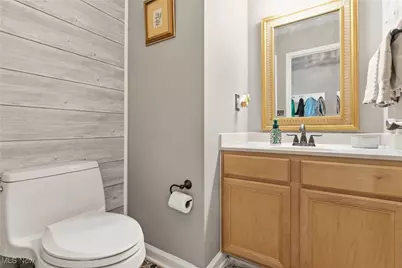 1390 Silverdale Circle, Twinsburg, OH 44087 - Photo 19