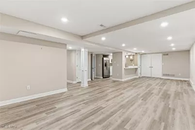 1390 Silverdale Circle, Twinsburg, OH 44087 - Photo 29