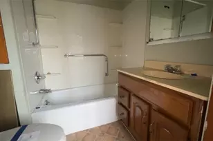 216 S 7th St, Coshocton, OH 43812 - Photo 9