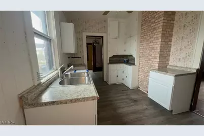 216 S 7th Street, Coshocton, OH 43812 - Photo 5