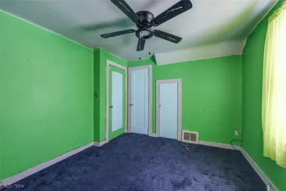 326 Indiana Avenue, Lorain, OH 44052 - Photo 23