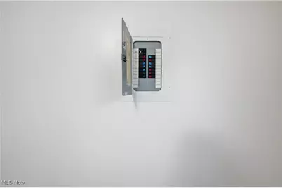 127 Blackburn Street, Campbell, OH 44405 - Photo 15