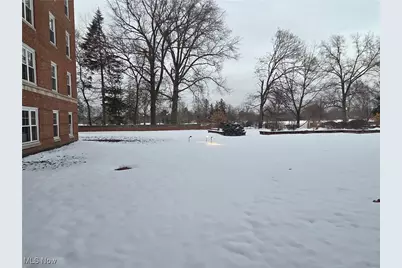 19101 Van Aken Boulevard #424, Huber Heights, OH 44112 - Photo 19