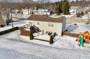 1690 Cloverview Dr, Uniontown, OH 44685 - Photo 37