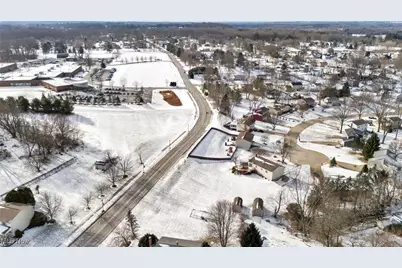 1690 Cloverview Drive, Uniontown, OH 44685 - Photo 45