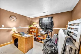 1690 Cloverview Dr, Uniontown, OH 44685 - Photo 27