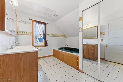 509 E Broad Street, Louisville, OH 44641 - Photo 17