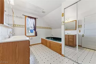 509 E Broad St, Louisville, OH 44641 - Photo 17