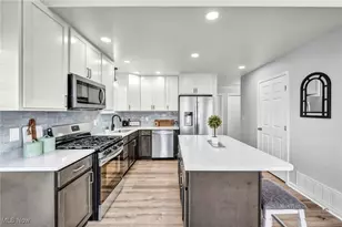 33418 Lakeshore Blvd, Eastlake, OH 44095 - Photo 13