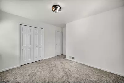 33418 Lake Shore Boulevard, Eastlake, OH 44095 - Photo 25