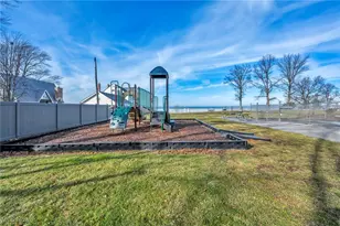 33418 Lakeshore Blvd, Eastlake, OH 44095 - Photo 43