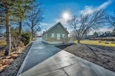 33418 Lake Shore Boulevard, Eastlake, OH 44095 - Photo 41