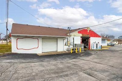 2048 E Sand Road, Port Clinton, OH 43452 - Photo 9