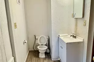 543 E Buchtel Ave, Akron, OH 44304 - Photo 9