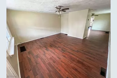 929 Bank Street, East Liverpool, OH 43920 - Photo 7